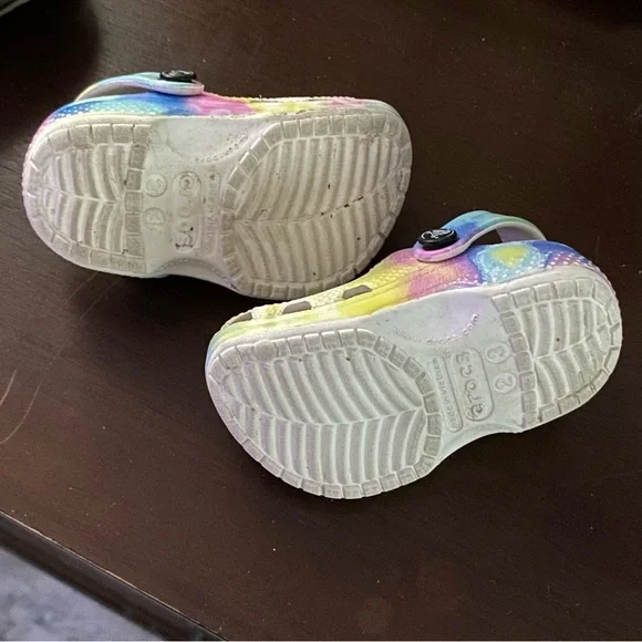 Crocs Tie Dye Multicolor Clogs - Picture 5 of 5
